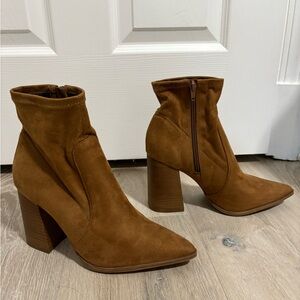 Steve Madden Brown Heeled Boots with Chunky Block Heel